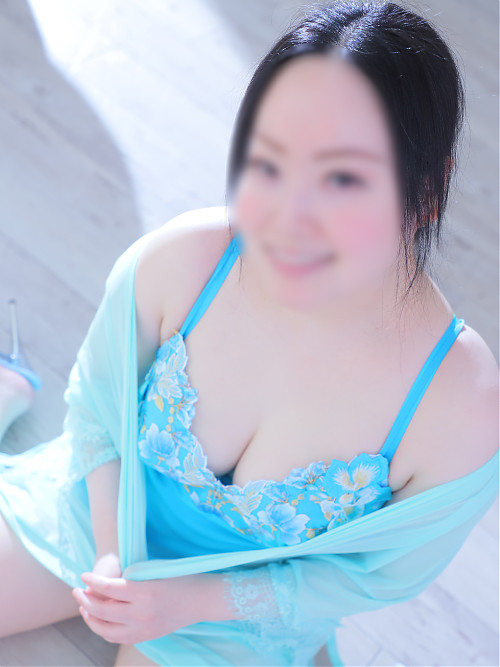 七海こはく